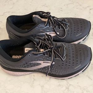 Brooks Ghost 13 Women’s running shoe Size 9